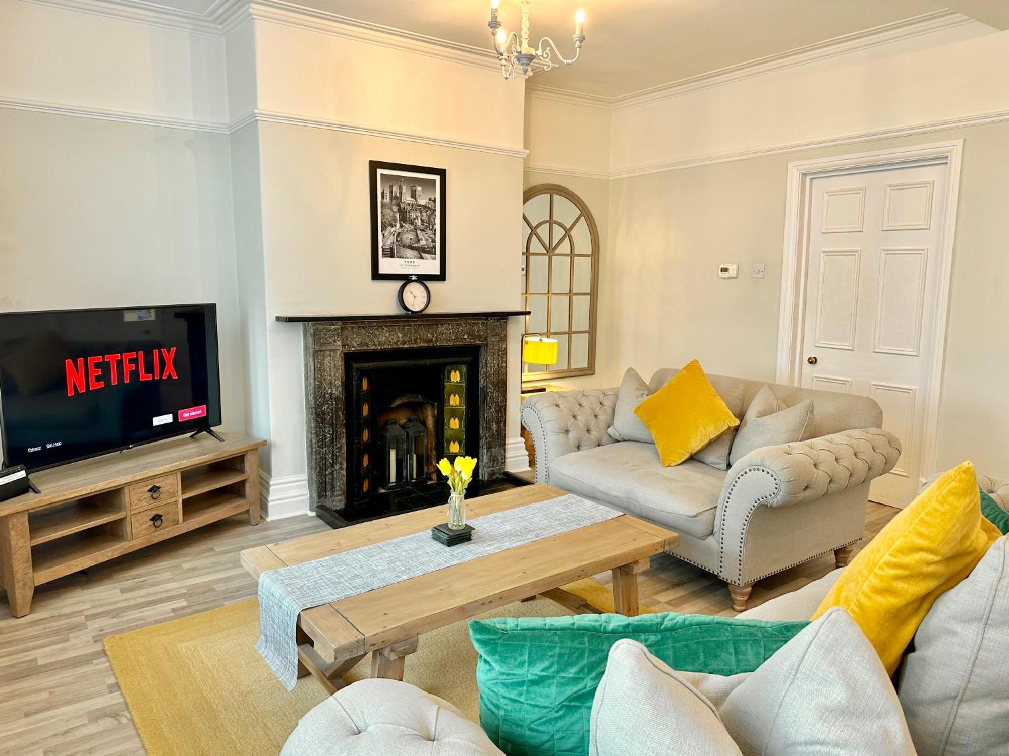Gillygate Nest With Free Allocated Parking York Exteriör bild